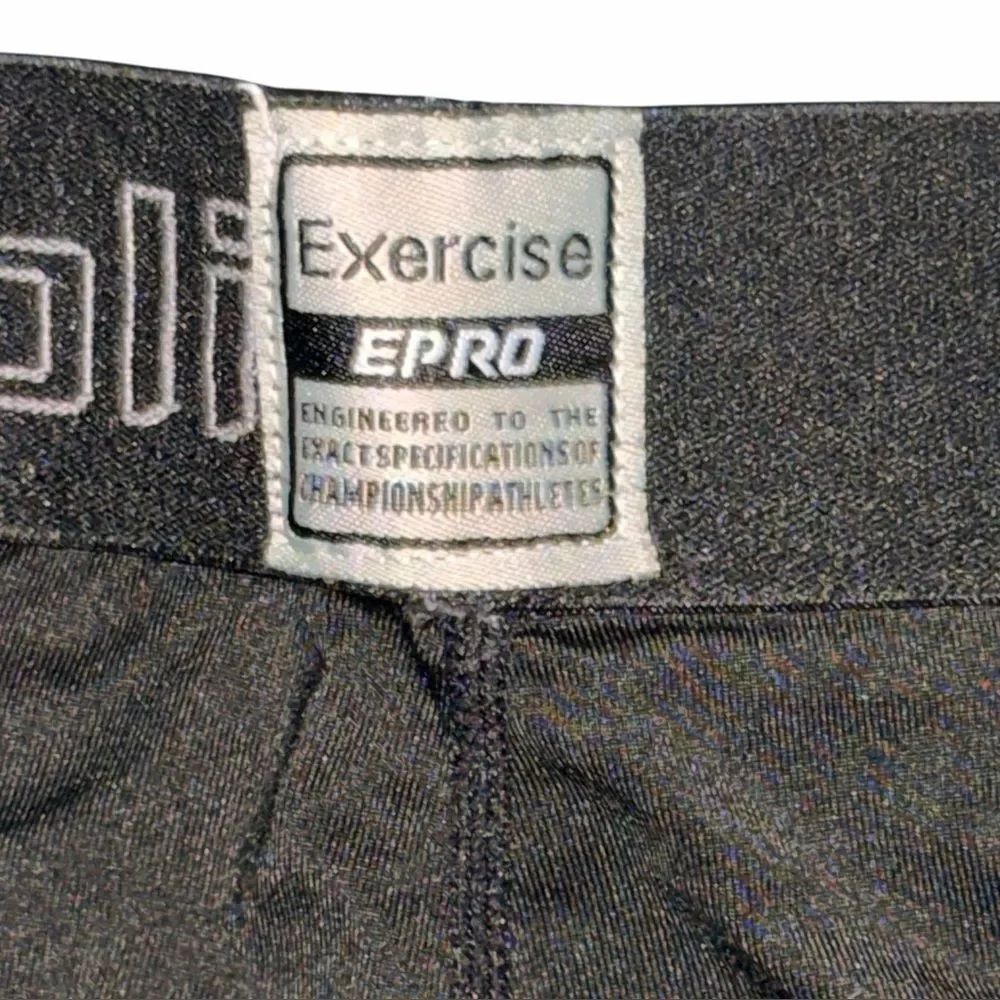 Terramar Boys Xs Extra Small Black Long Underwear Base Layer Set Shirt Pants Euc — image 7 of 8